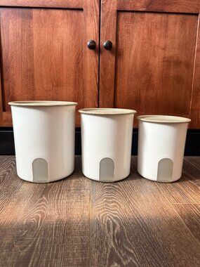Tupperware One Touch Reminder Canisters – Set of 3